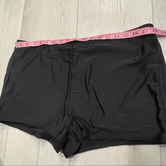 COLLECTIONS by CATALINA Black Swim Shorts Plus Size 2X (18W-20W) - Picture 2 of 7